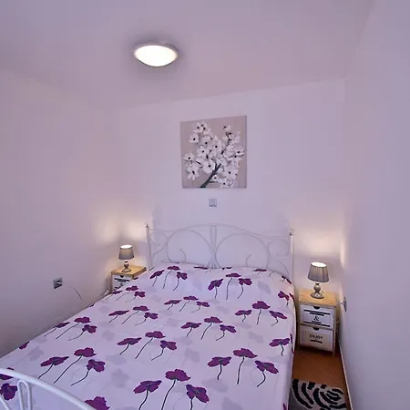 Apartman Tina & Denis *