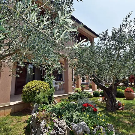 Apartman Tina & Denis Póla